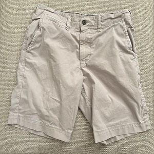 American Eagle next level flex Classic 10in shorts. 28 Waist. Light khaki.
